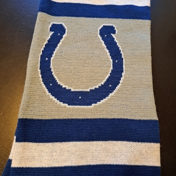 Indianapolis Colts Oversized Fringed Scarf - Picture 2 of 6